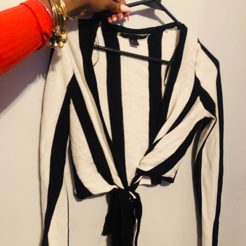 Cross body tie up crop top